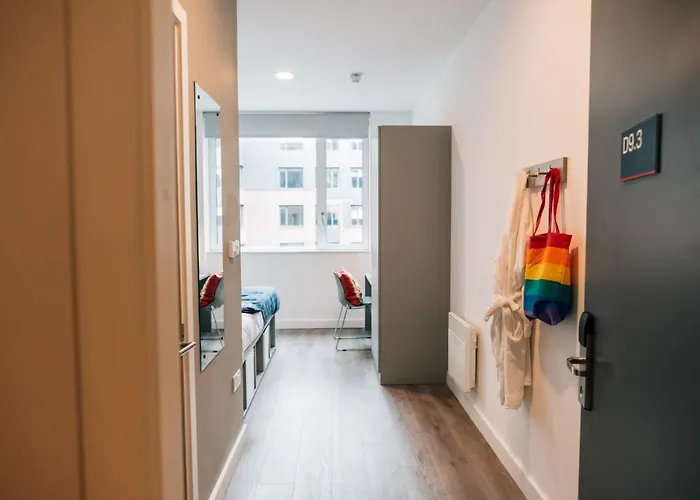 Canvas Point Campus Docklands